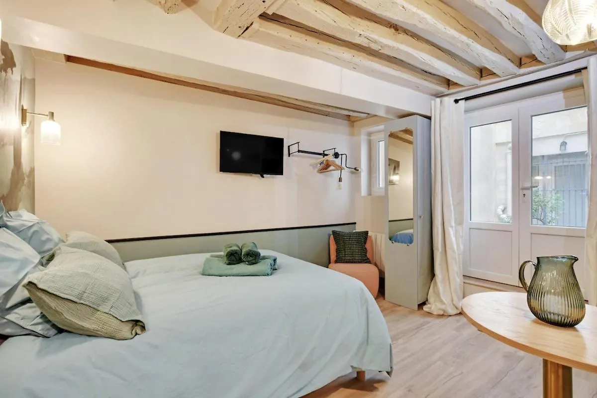 Cozy Studio In Le Marais - Fully Equipped パリ 0*,  フランス